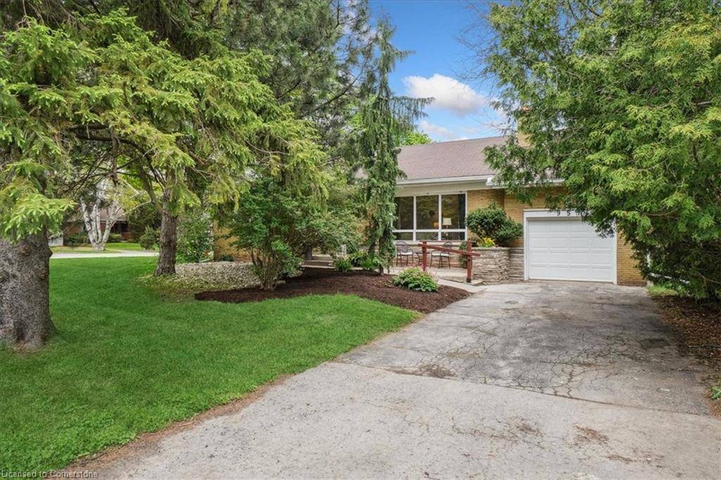 Burlington, ON L7T 3A5,957 Eagle Drive