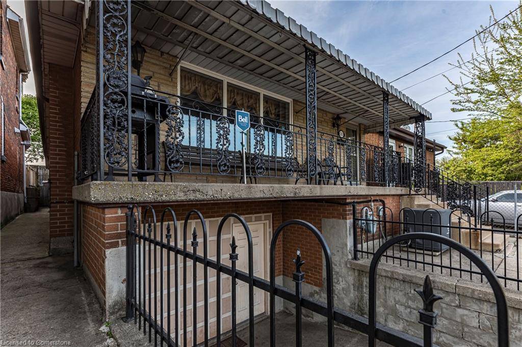 Hamilton, ON L8L 1K5,283 Macnab Street N