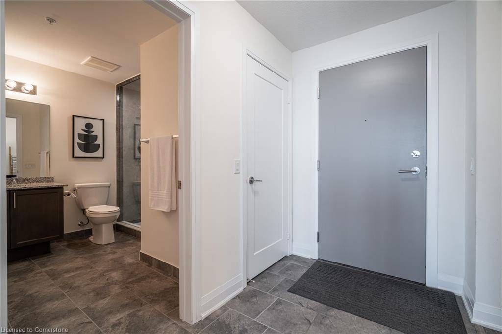 Grimsby, ON L3M 0J1,16 Concord Place #426