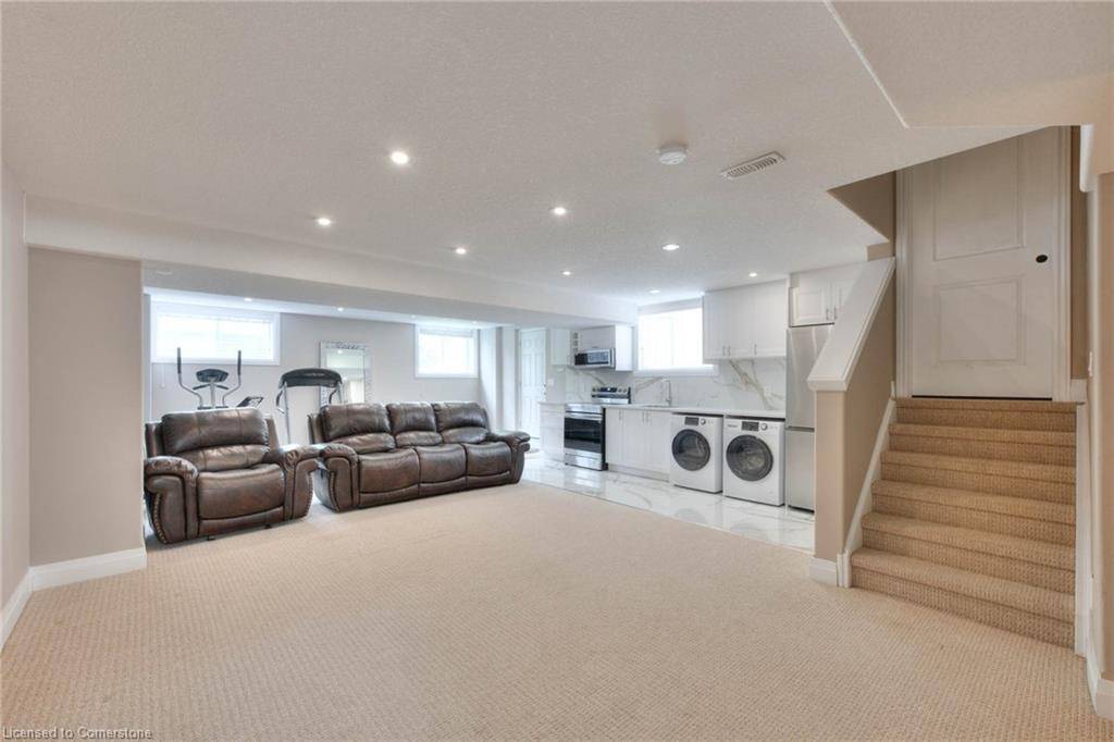 Kitchener, ON N2P 2W1,556 Netherwood Crescent #LOWER