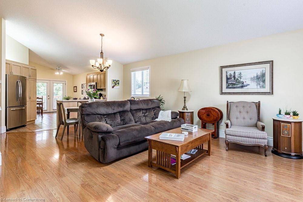 Burlington, ON L7T 1V8,1510 Norwood Avenue