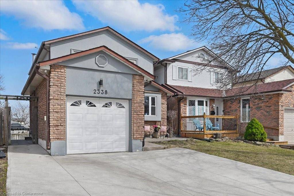 Burlington, ON L7P 4H4,2338 Malcolm Crescent