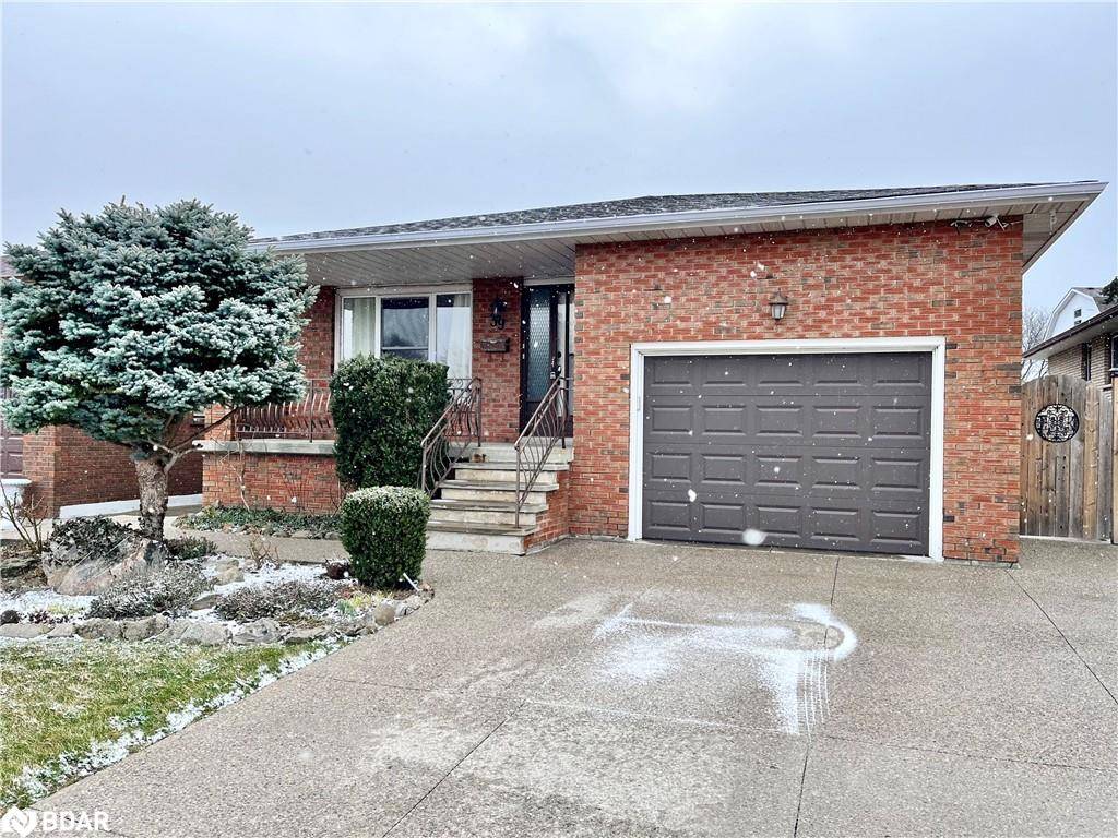 Hamilton, ON L8T 4Y4,39 Lisgar Court #Lower