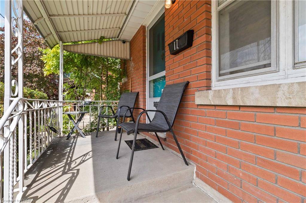 Brantford, ON N3S 1M6,17 Salisbury Avenue