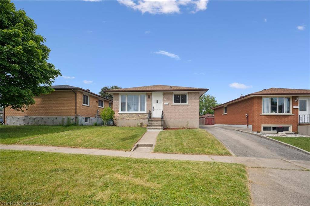 Cambridge, ON N1R 6C2,56 Moffat Drive