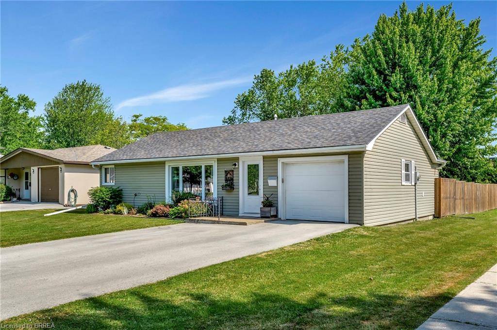 Dunnville, ON N1A 1M7,313 Park Avenue W