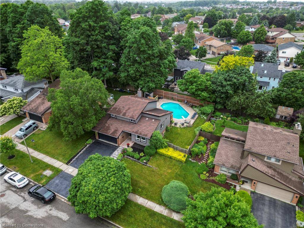 Kitchener, ON N2N 1L8,23 Greenbough Court