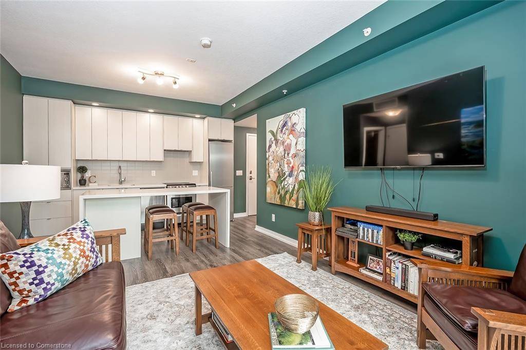 Burlington, ON L7T 0B8,457 Plains Road E #302