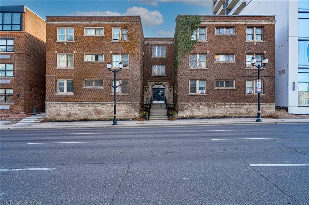 Hamilton, ON L8P 1B2,285 King Street W #10