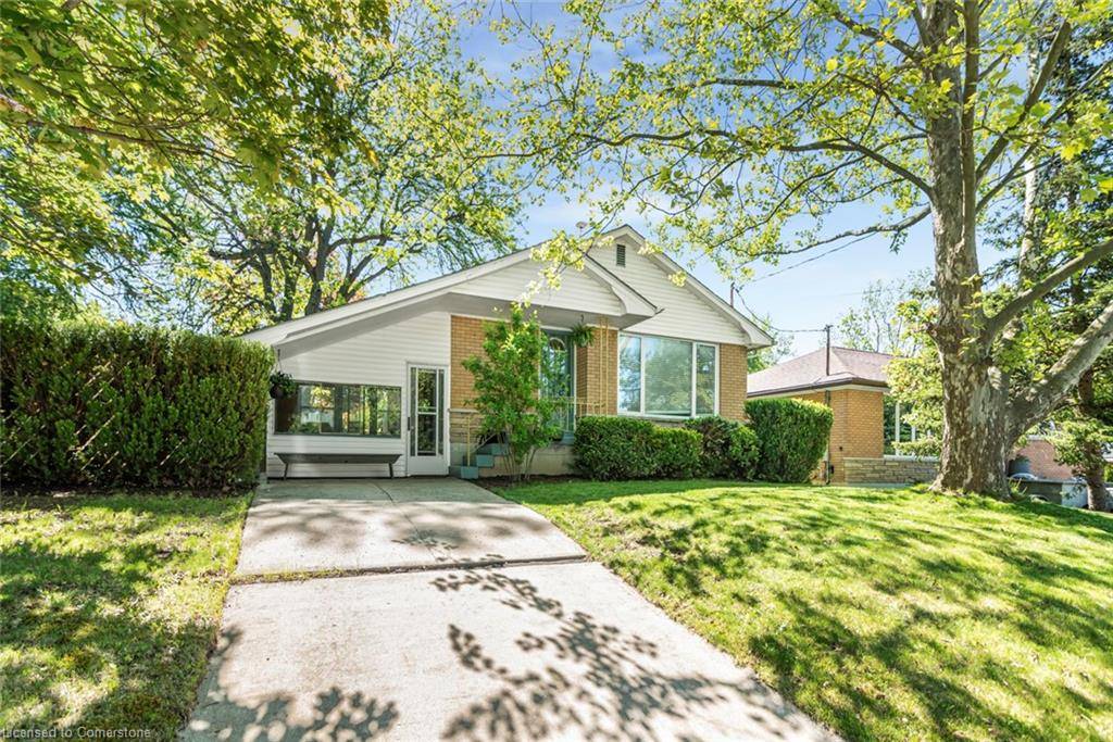 Caledonia, ON N3W 1A9,100 Ross Street