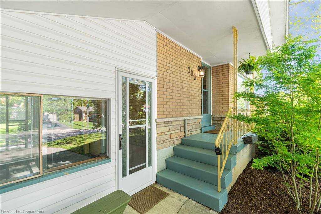 Caledonia, ON N3W 1A9,100 Ross Street