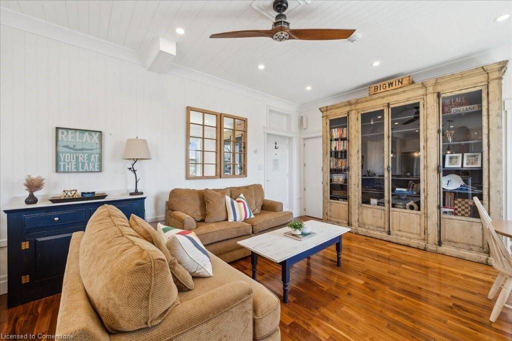 Lake Of Bays, ON P0B 1A0,12 Bigwin Island Road #202/206