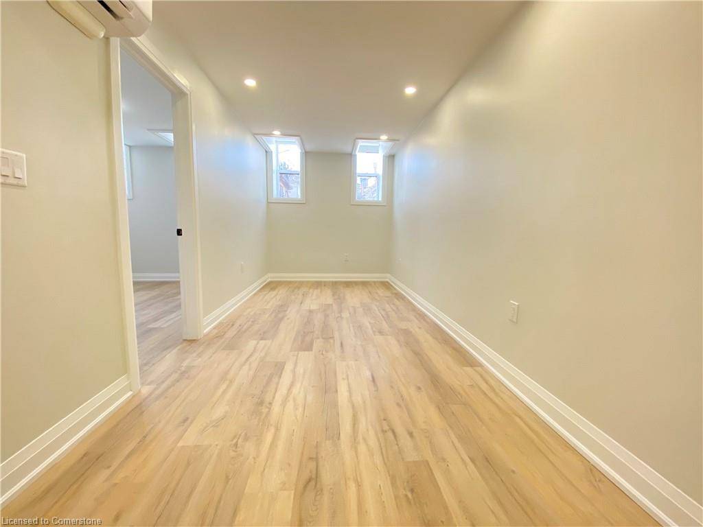 Hamilton, ON L8L 2Z5,588 Barton Street E #5