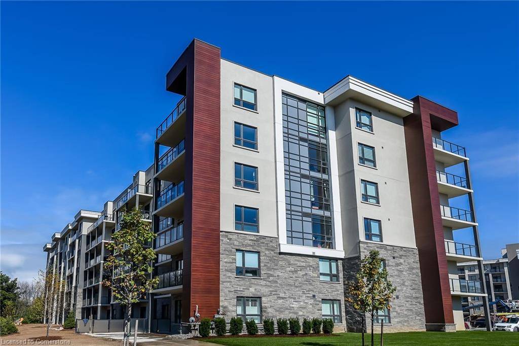 Stoney Creek, ON L8E 0K3,125 Shoreview Place #103