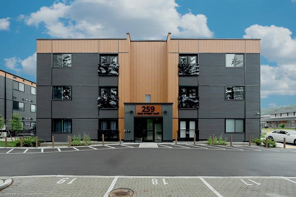Stoney Creek, ON L9G 1L9,259 King Street E #3A