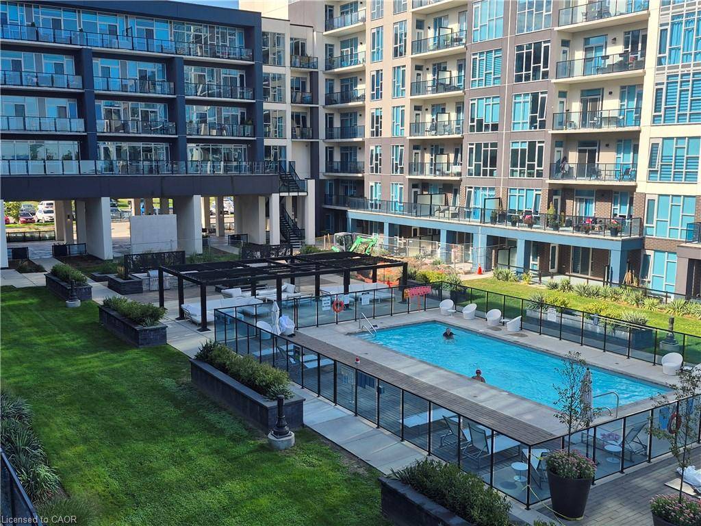Grimsby, ON L3M 4E8,16 Concord Place #308
