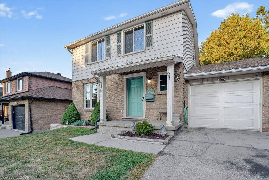 Kitchener, ON N2P 1L2,22 Vintage Crescent