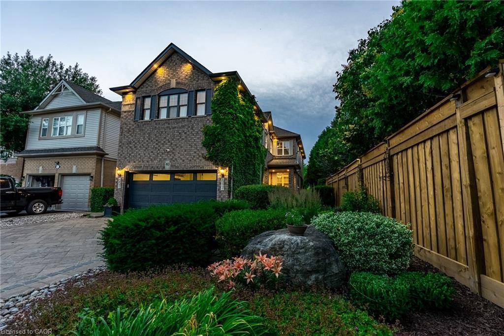 Waterdown, ON L8B 0K7,40 Premier Road