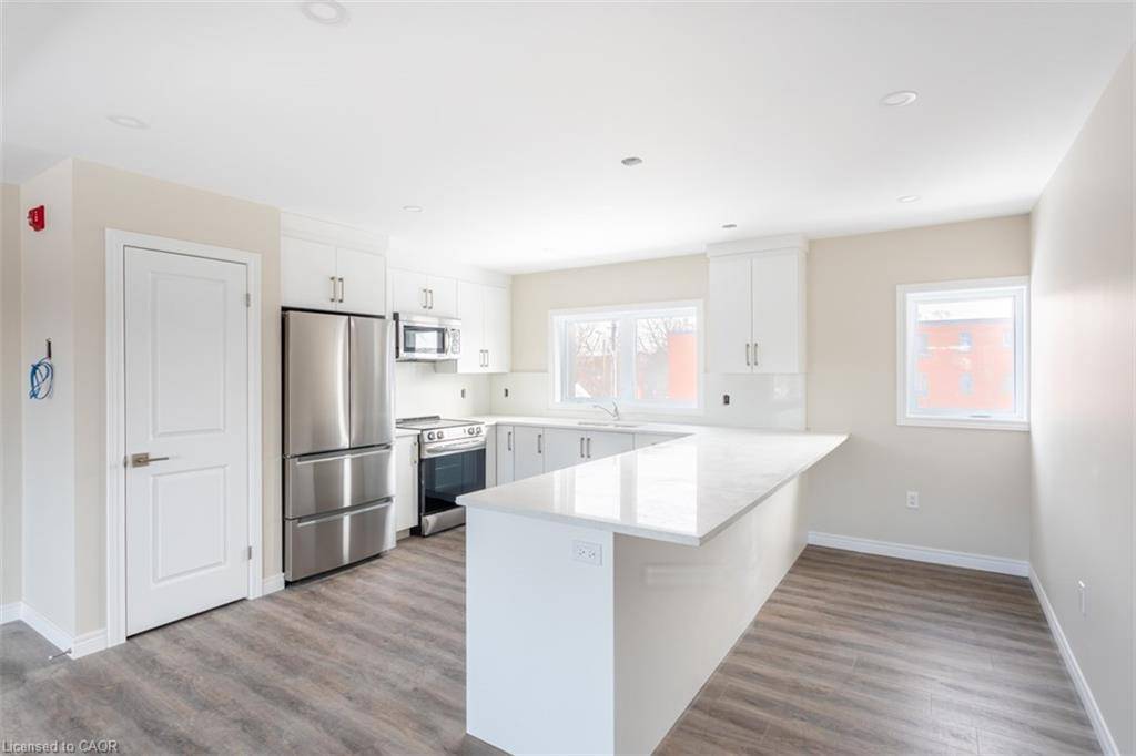 Hamilton, ON L8V 1E1,816 Concession Street #2