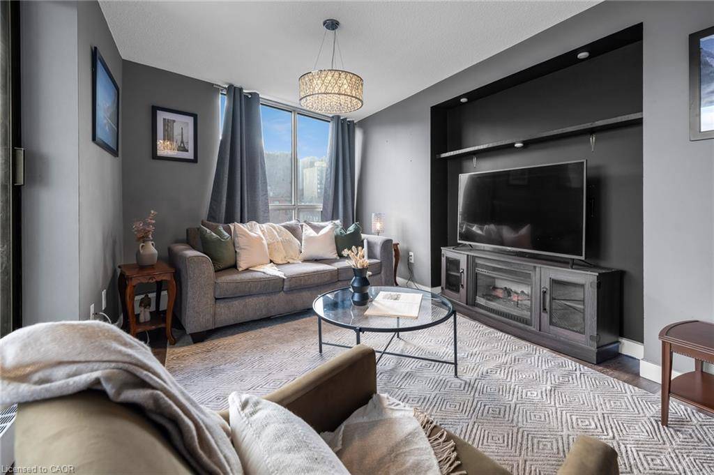 Hamilton, ON L8N 3X3,150 Charlton Avenue E #1406