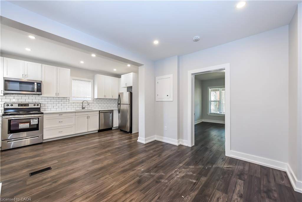 Hamilton, ON L8L 7R4,78 Balmoral Avenue N