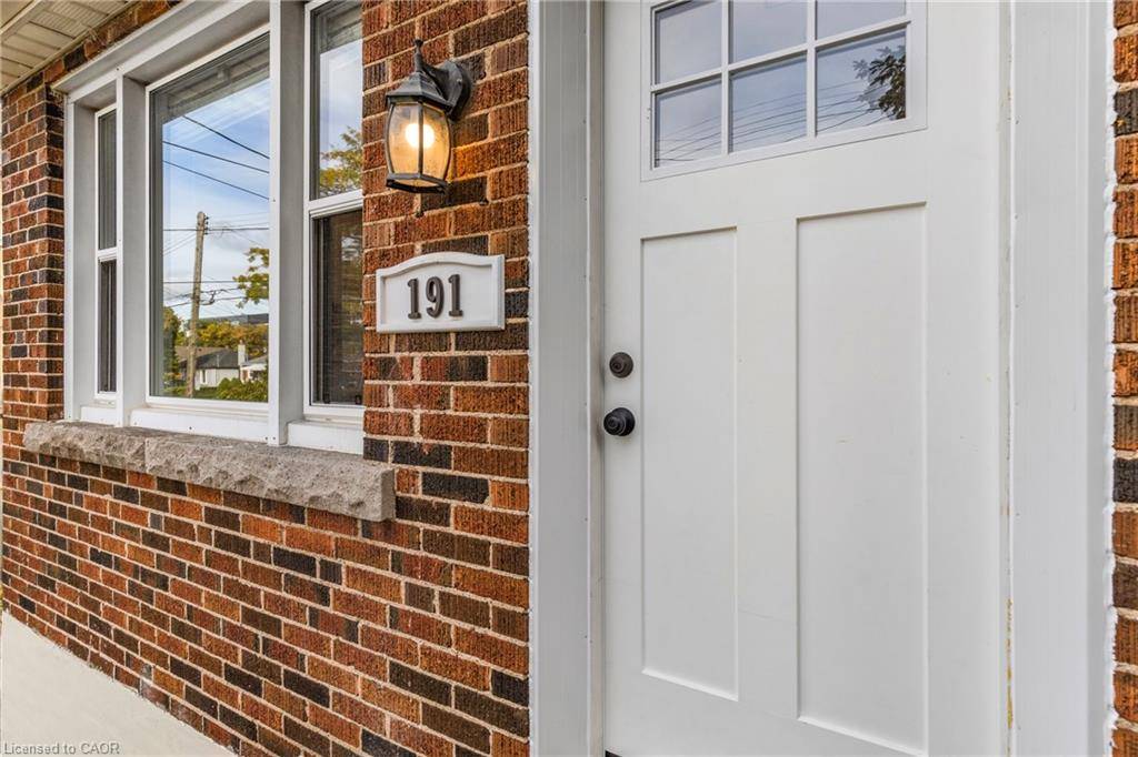 Hamilton, ON L8A 3T5,191 East 11th Street