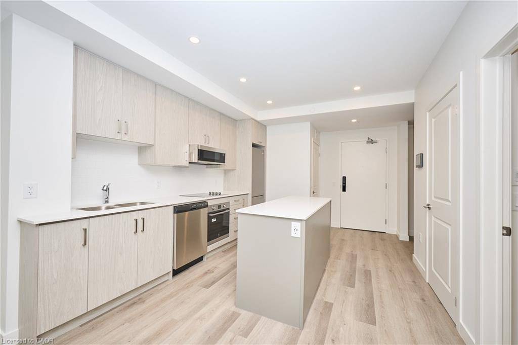 Stoney Creek, ON L8E 5B4,461 Green Road #210