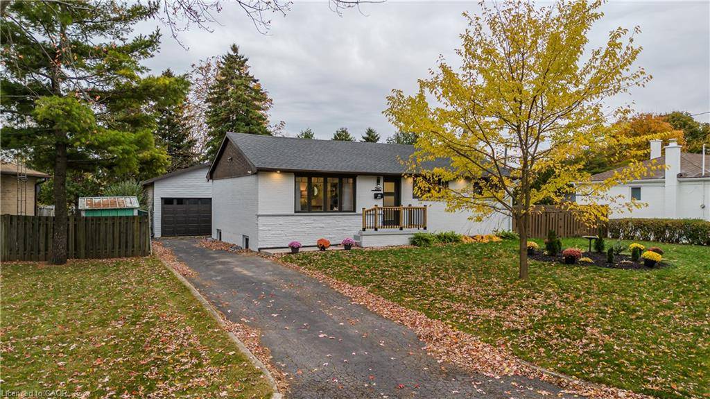 Burlington, ON L7L 3A3,260 Foxbar Road