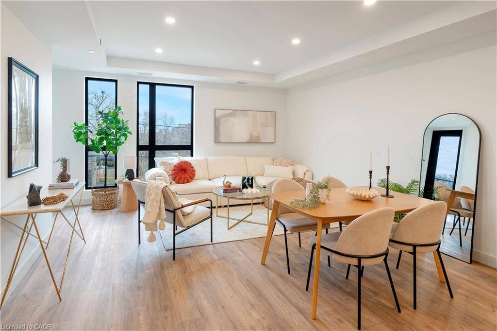 Beamsville, ON L0R 1B1,4390 Hillview Drive #201