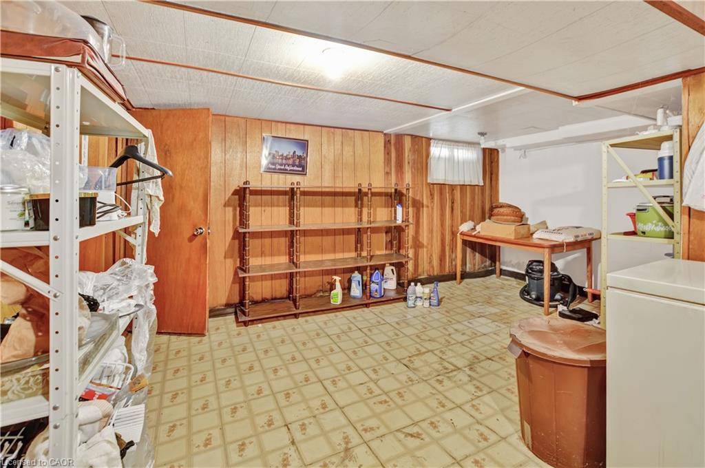 176 London Street S, Hamilton, ON L8K 2G9