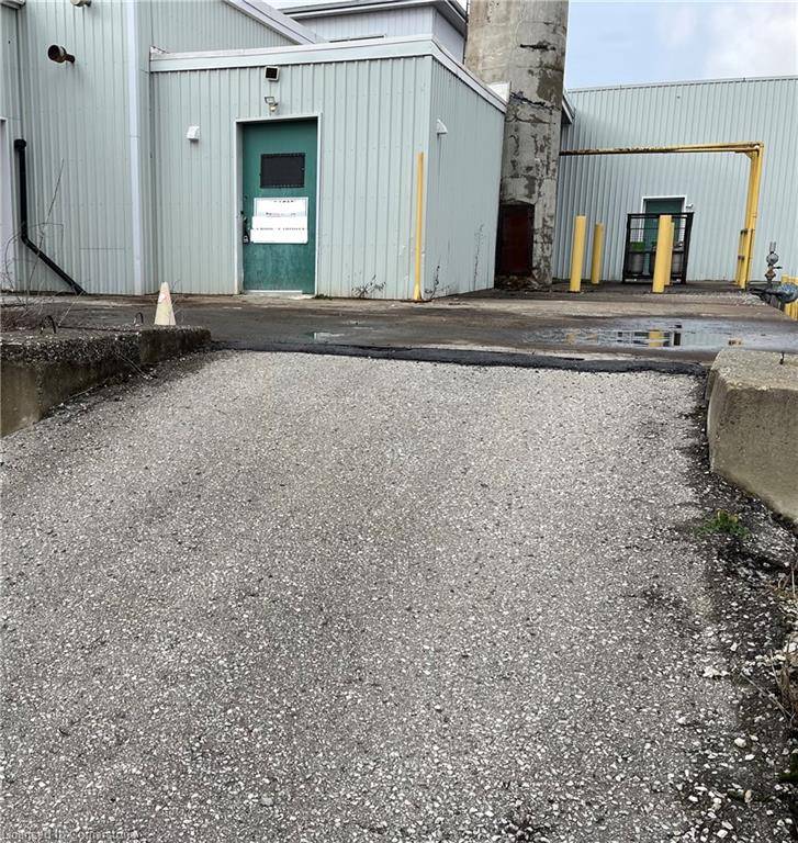 Dunnville, ON N1A 3G5,205 Forest Street E #12