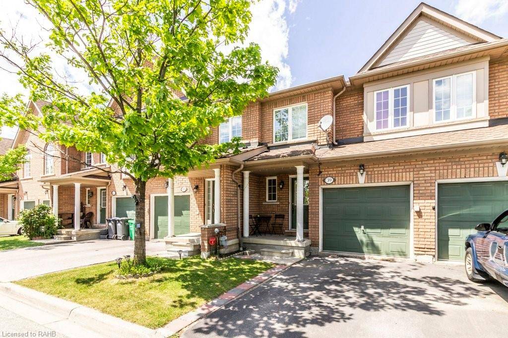 Mississauga, ON L5W 1Z4,6399 Spinnaker Circle #39