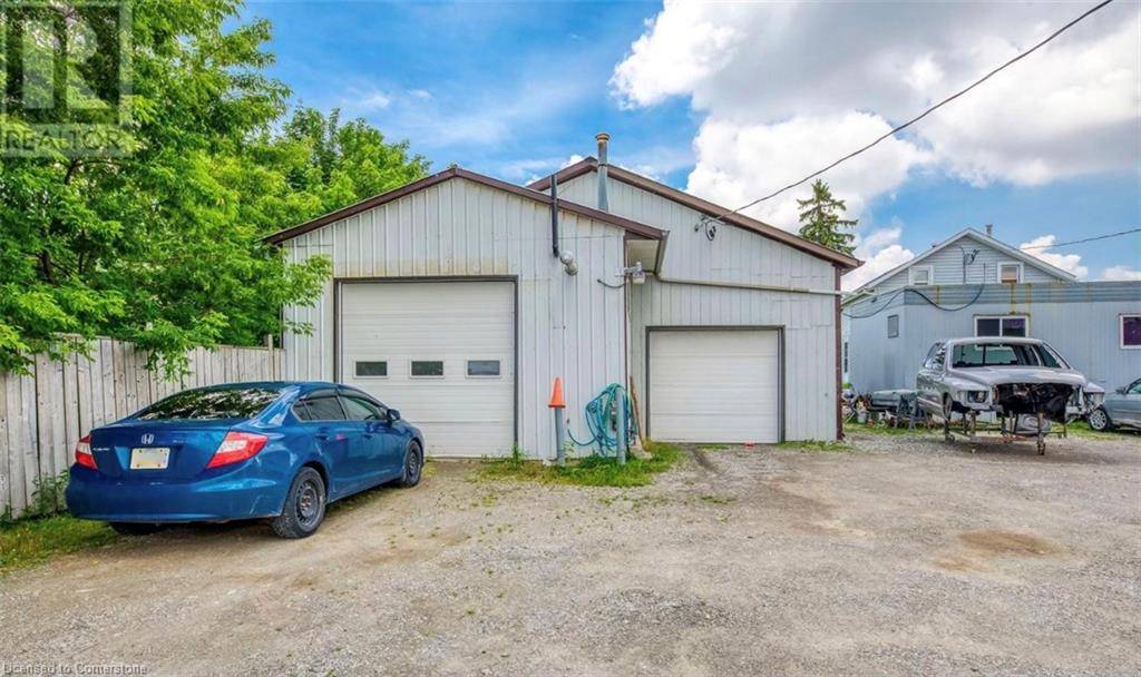 Caledonia, ON N3W 1K9,11 Alabastine Avenue