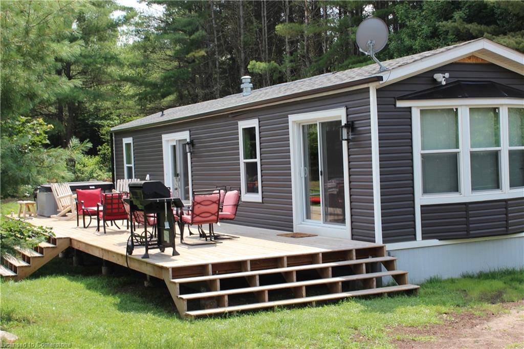 Madawaska, ON K0J 2M0,26797 Highway 60 #Cottage A