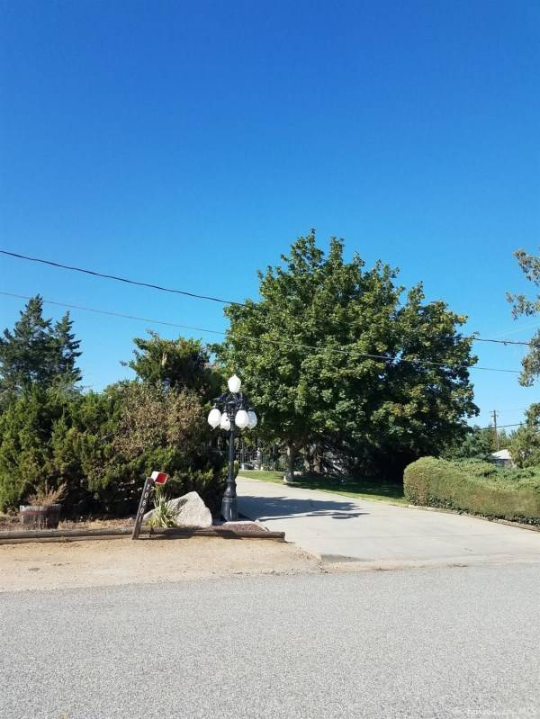 Tehachapi, CA 93561,20801 Colt Way
