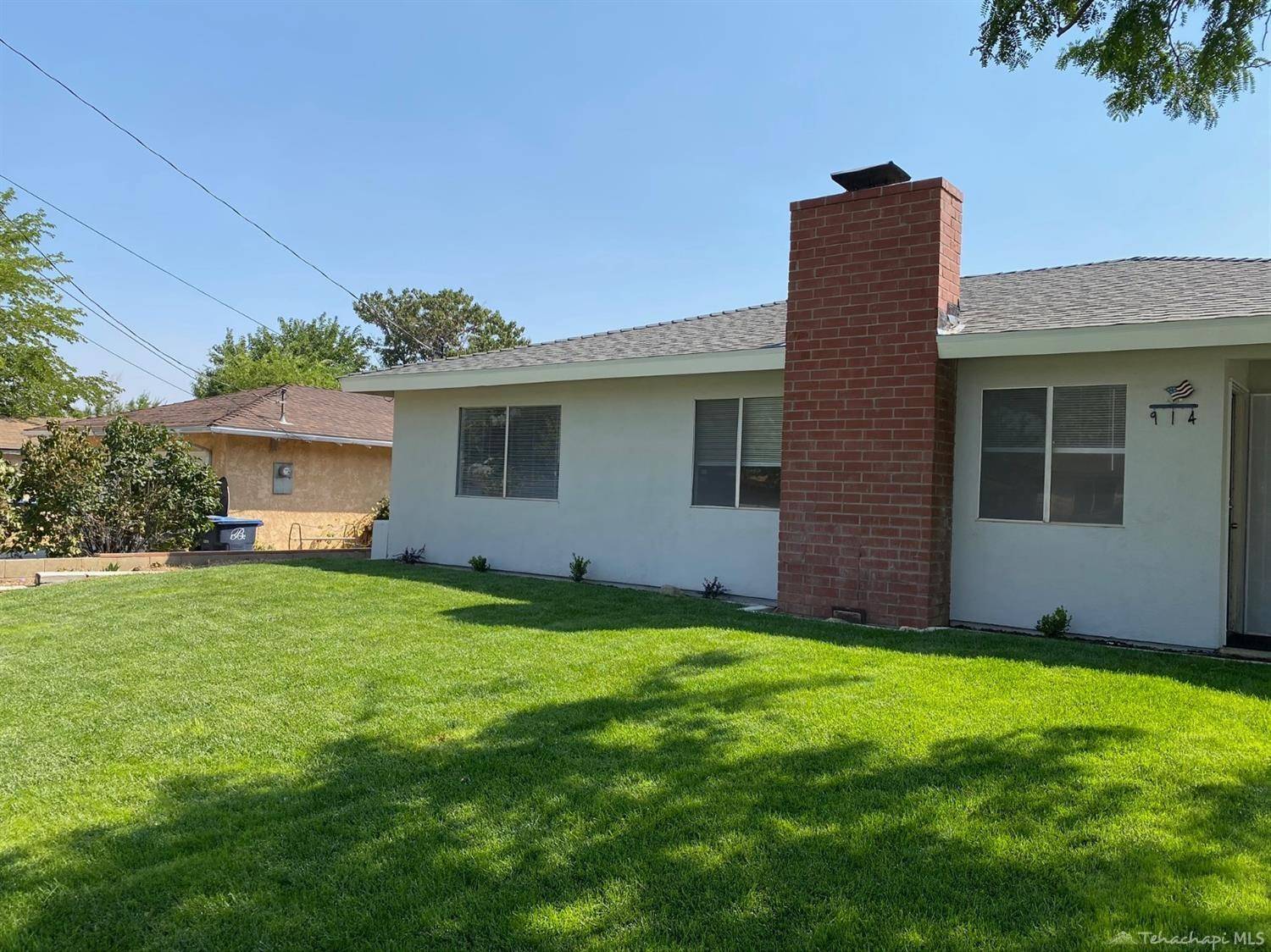 Tehachapi, CA 93561,914 Oakwood Street