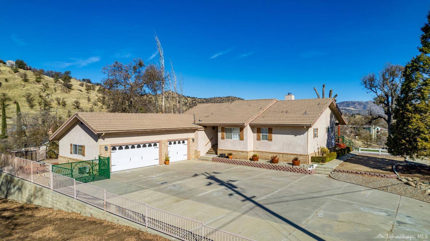 Tehachapi, CA 93561,18621 Wingfoot Court