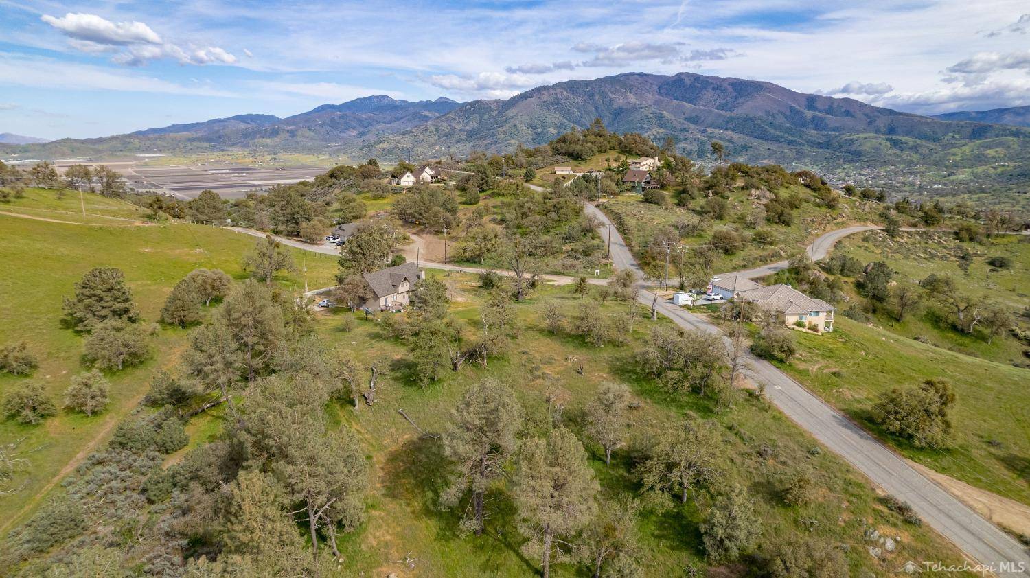 Tehachapi, CA 93561,0 Peregrine Place