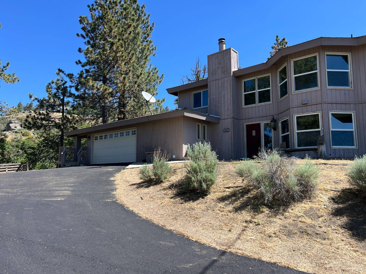 Tehachapi, CA 93561,25361 Paramount Drive