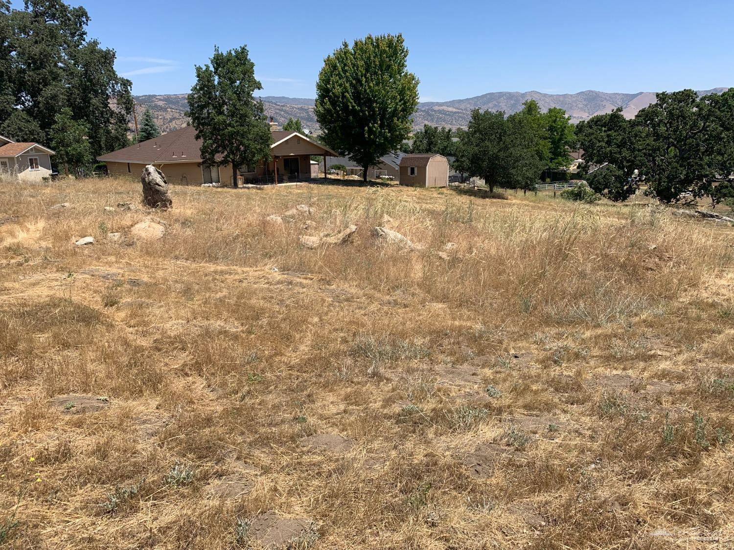 Tehachapi, CA 93561,28341 Carry Back Court