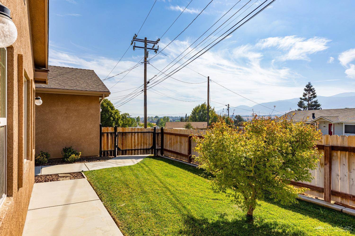 Tehachapi, CA 93561,21105 Brentwood Drive