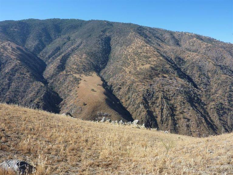 Tehachapi, CA 93561,33200 Deertrail Drive