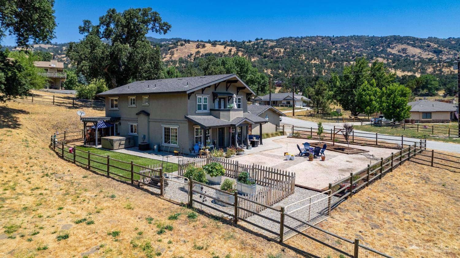 Tehachapi, CA 93561,24201 Silver Creek Way