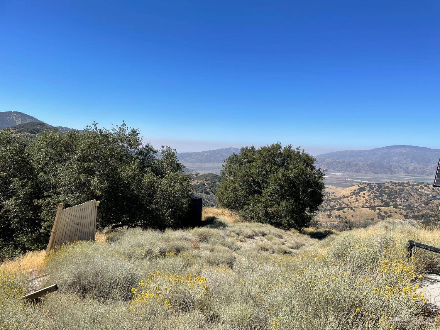 Tehachapi, CA 93561,23301 GRINDELWALD Court