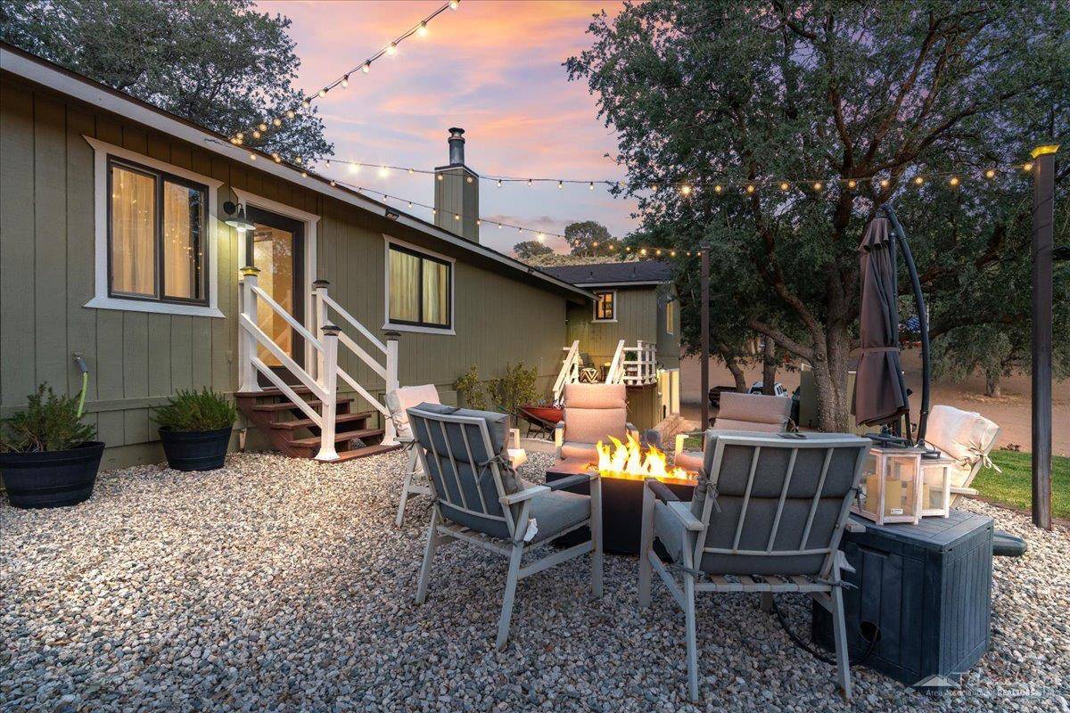 Tehachapi, CA 93561,23700 Reindeer Drive