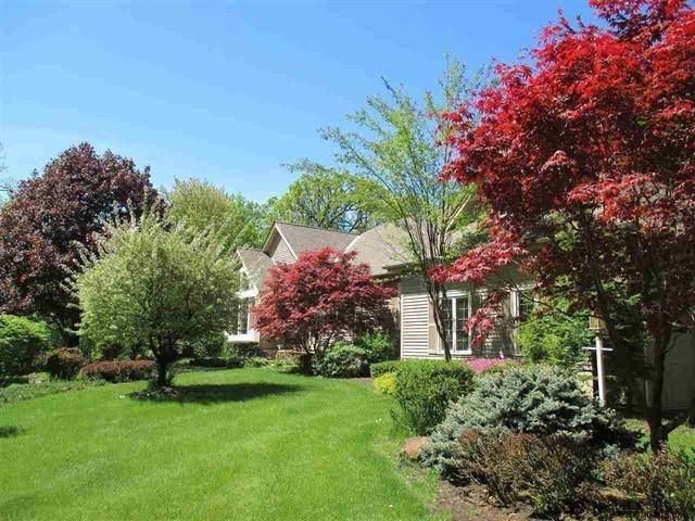 Clifton Park, NY 12148,944A GROOMS Road