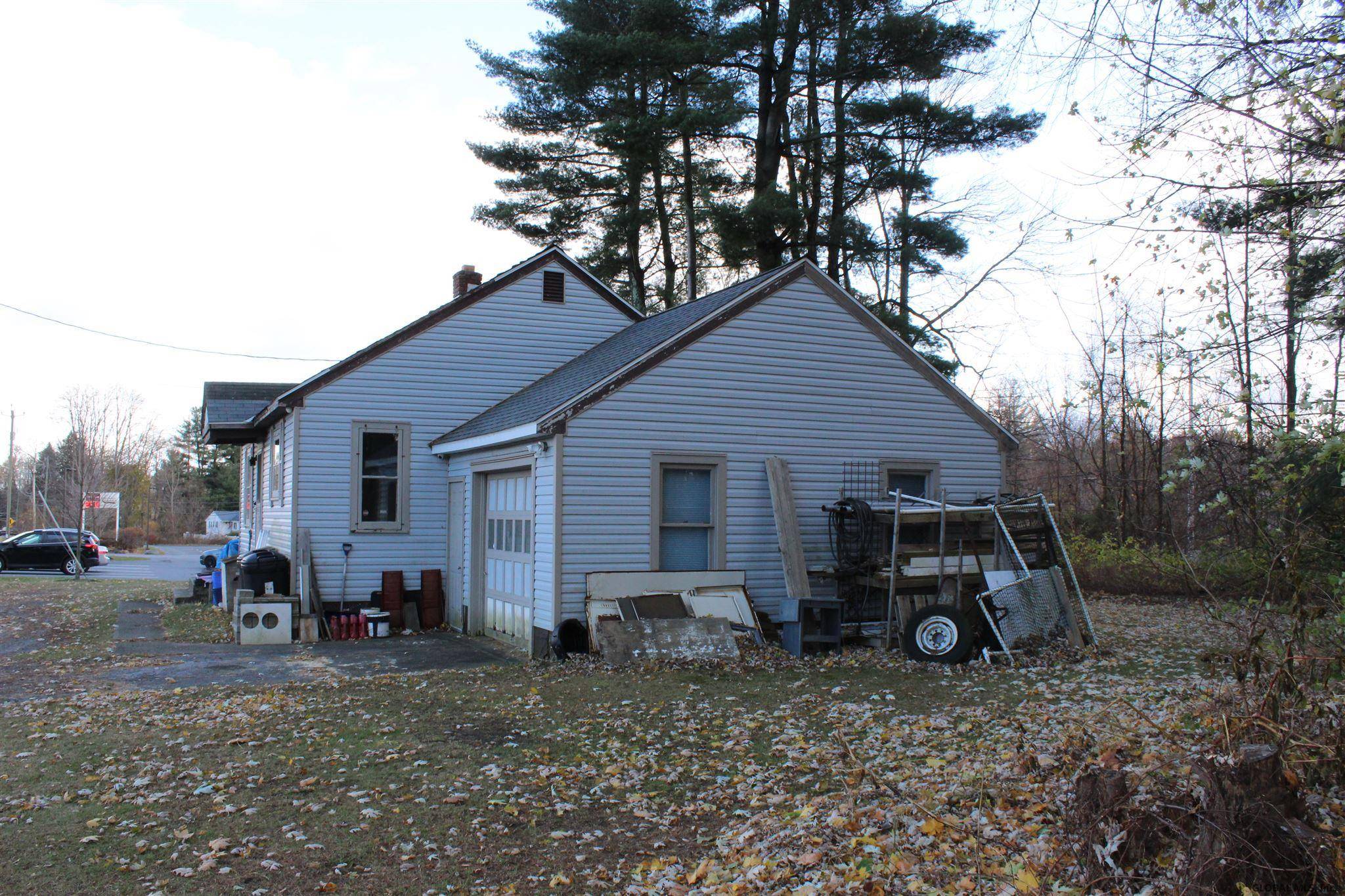 Halfmoon, NY 12065,458 ROUTE 146