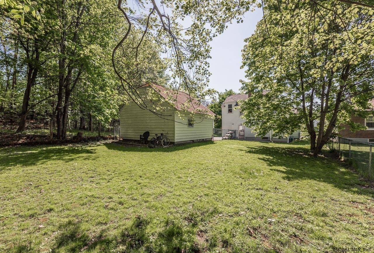 Amsterdam, NY 12010,126 HENRIETTA Boulevard