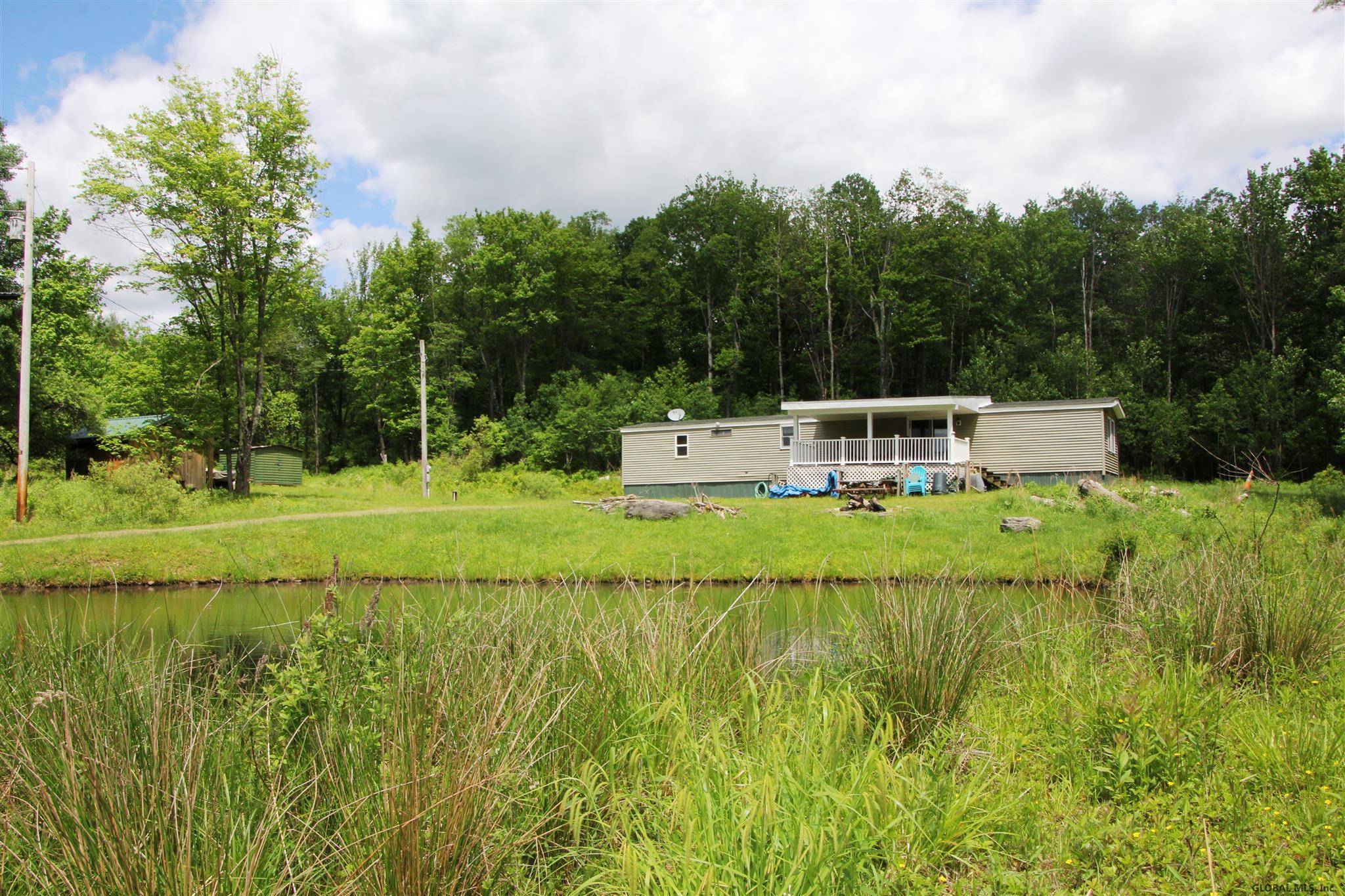 Walton, NY 13856,855 THOROUGHBRED Road