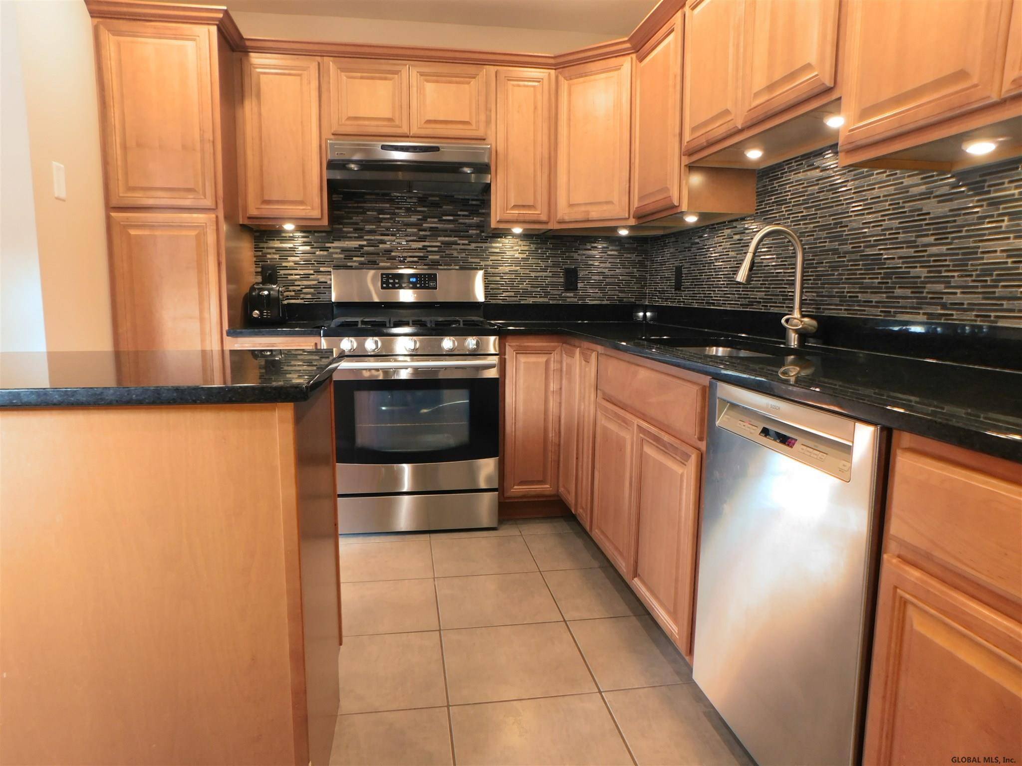 Queensbury, NY 12804,17 GENTRY Lane